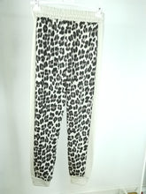 Laden Sie das Bild in den Galerie-Viewer, Hose "LEO-JOGGER"