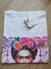 Laden Sie das Bild in den Galerie-Viewer, T-Shirt "Frida"