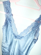 Laden Sie das Bild in den Galerie-Viewer, Spitzentops