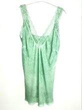 Laden Sie das Bild in den Galerie-Viewer, Spitzentops