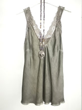 Laden Sie das Bild in den Galerie-Viewer, Spitzentops