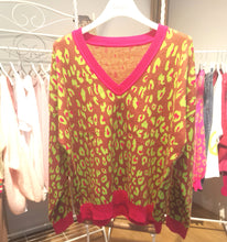 Laden Sie das Bild in den Galerie-Viewer, Strickpullover "LEO"