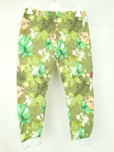 Laden Sie das Bild in den Galerie-Viewer, Hose "DSCHUNGEL"