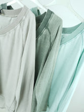 Laden Sie das Bild in den Galerie-Viewer, Shirt &quot;LIGHT&quot;
