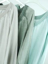 Laden Sie das Bild in den Galerie-Viewer, Shirt &quot;LIGHT&quot;

