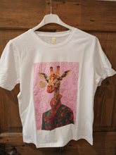 Laden Sie das Bild in den Galerie-Viewer, T-Shirt &quot;Mr. Giraffe&quot;
