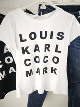 Laden Sie das Bild in den Galerie-Viewer, T-Shirt &quot;LOUIS...&quot; weiß

