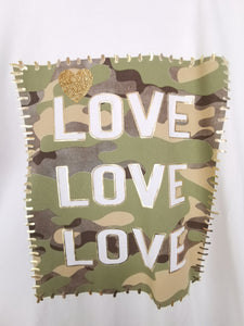 T-Shirt "LOVE LOVE LOVE"