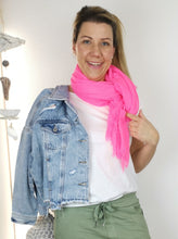 Laden Sie das Bild in den Galerie-Viewer, Jeansjacke &quot;MY LOVE&quot;
